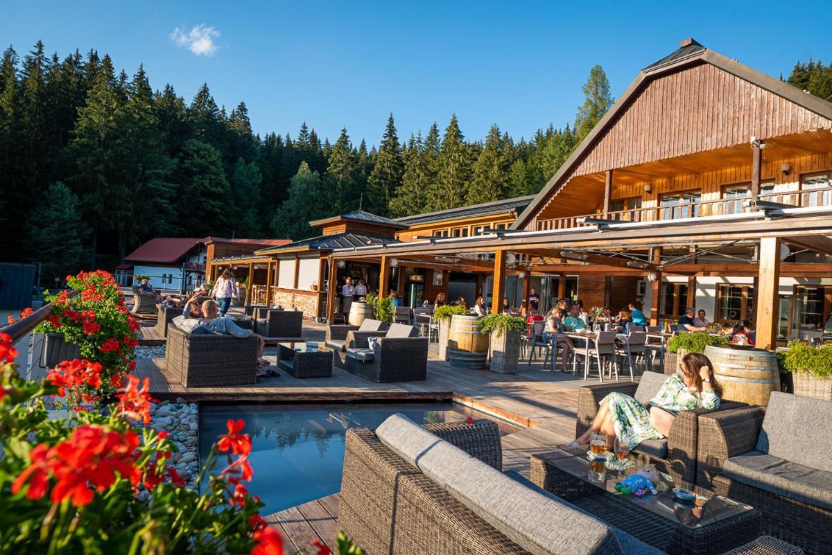 Wellness Hotel Horal, Velké Karlovice Zewnętrze zdjęcie