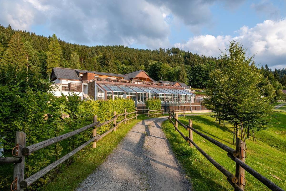 Wellness Hotel Horal, Velké Karlovice Zewnętrze zdjęcie