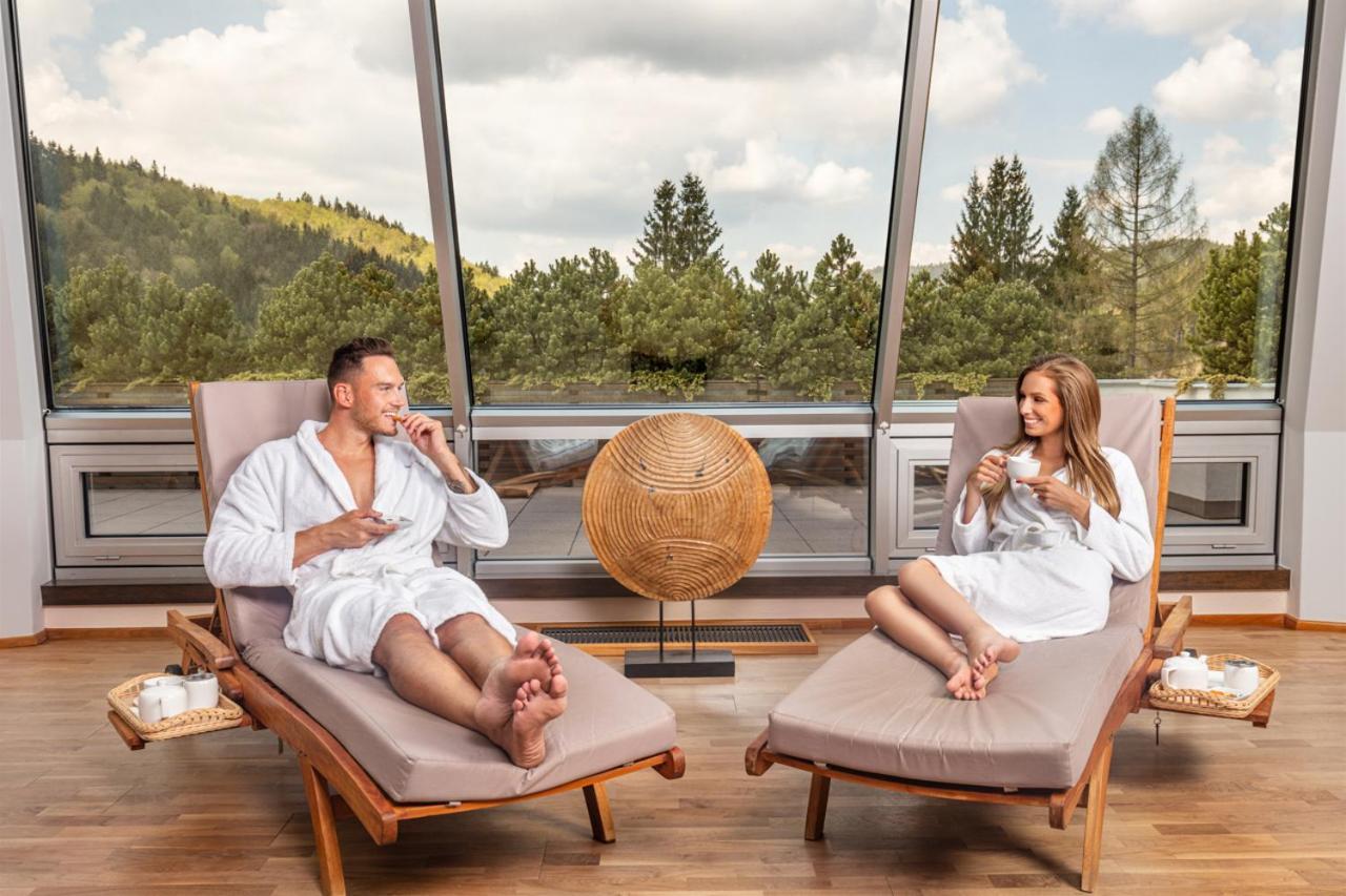 Wellness Hotel Horal, Velké Karlovice Zewnętrze zdjęcie