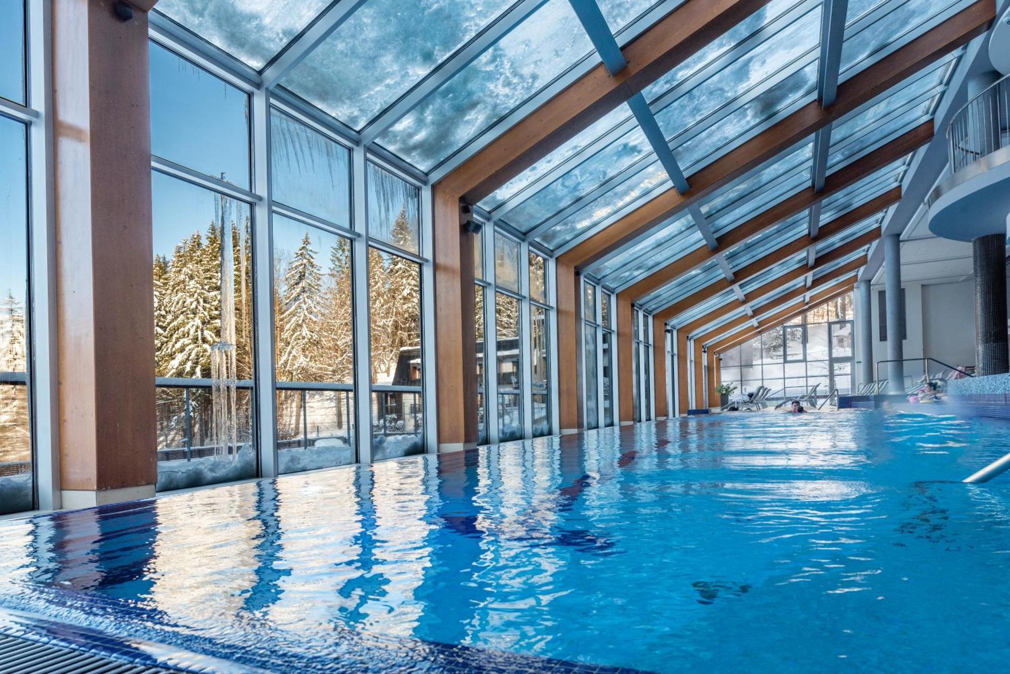 Wellness Hotel Horal, Velké Karlovice Zewnętrze zdjęcie